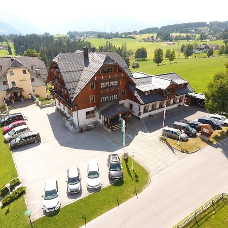 Hotel Neuwirt Ramsau am Dachstein Exterior photo