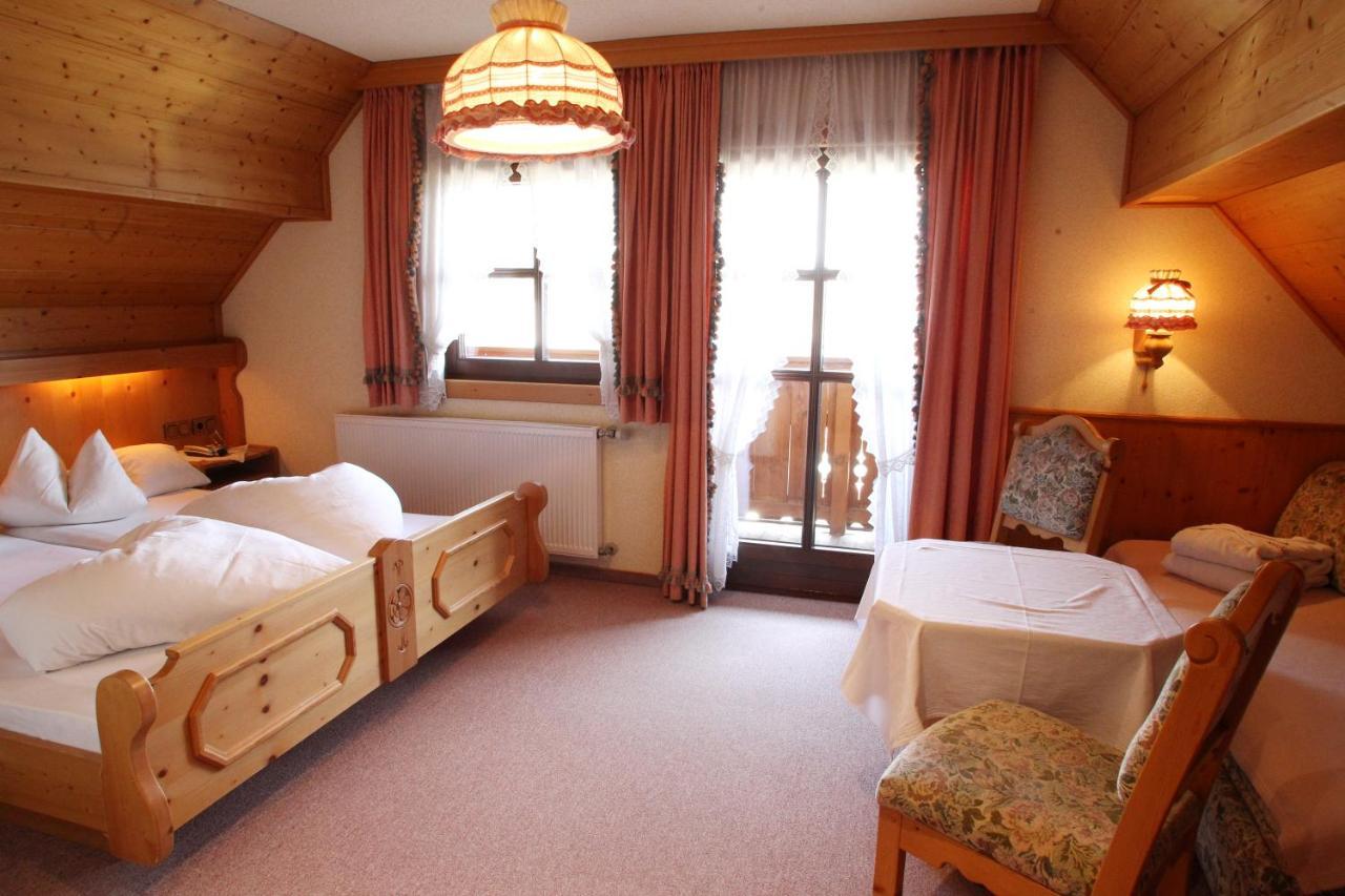 Hotel Neuwirt Ramsau am Dachstein Room photo
