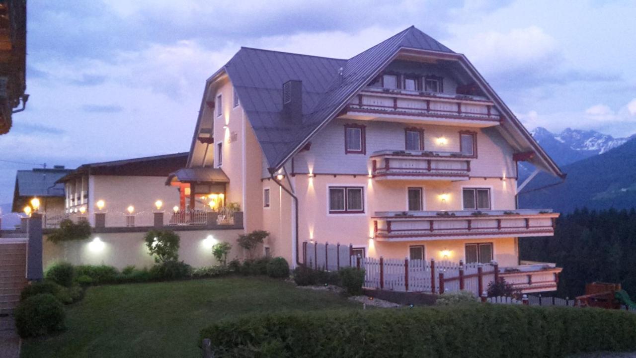 Hotel Neuwirt Ramsau am Dachstein Exterior photo