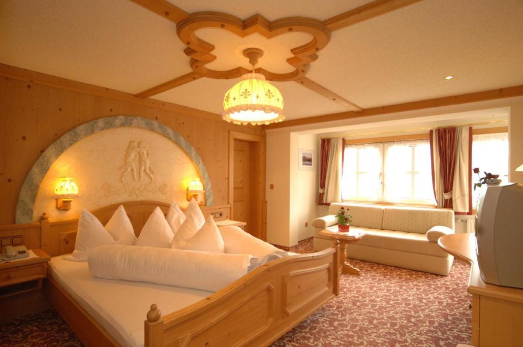 Hotel Neuwirt Ramsau am Dachstein Exterior photo